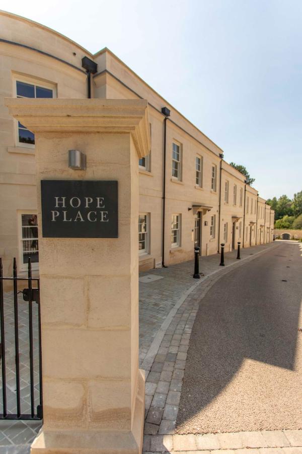 Beautiful, Modern Apartment In Hope Place Bath, 1 Bedroom Luxury City Centre Apartment With Beautiful City Views, A Stones Throw From The Royal Crescent In Bath Buitenkant foto